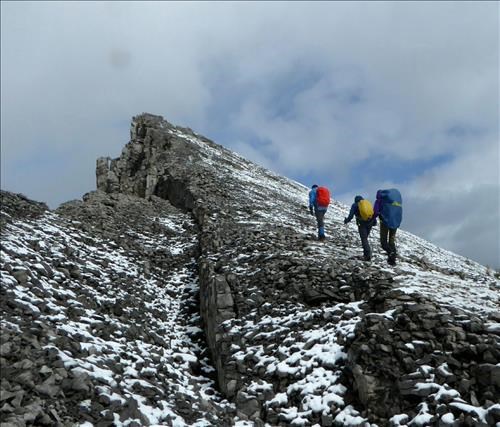 The summit ridge of Pig's Back. We were greeted with sunshine and no wind at the top.
