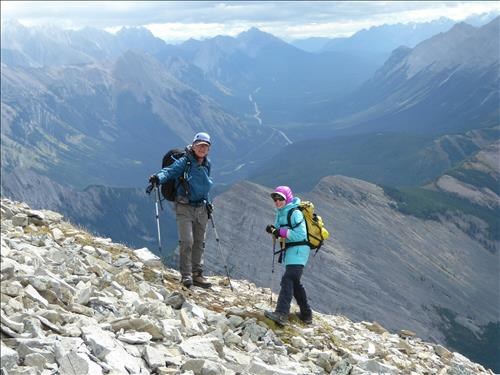 Peter and Jeanette stopping for a chat on the way down.