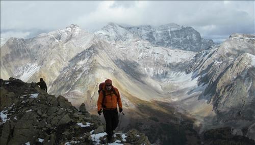 John traversing Grizzly Ridge towards Grizzly Col