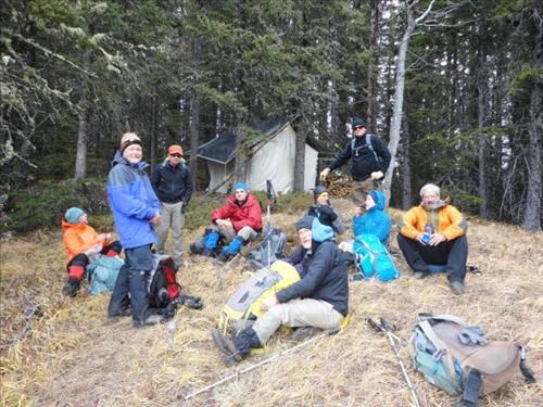 Break on Wind Ridge: L-R: {172 ch g}, {188 bi l}, {1456 cl p}, {199 te ma}, {256 a we}, {1063 in s}, {499 ma eva}, {1574 ha mul}, {1283 j ro}