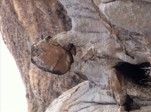 Unusual hoodoo with two support columns in Little Sandhill Creek