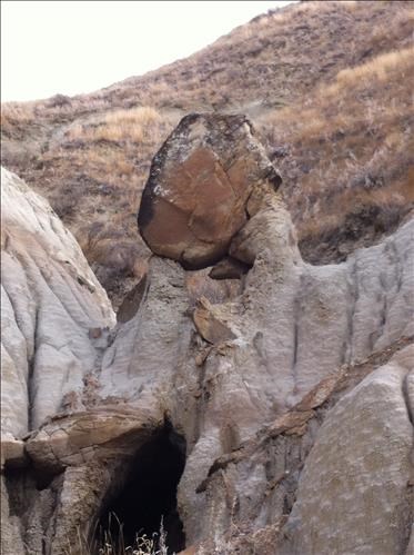 Unusual hoodoo with two support columns in Little Sandhill Creek