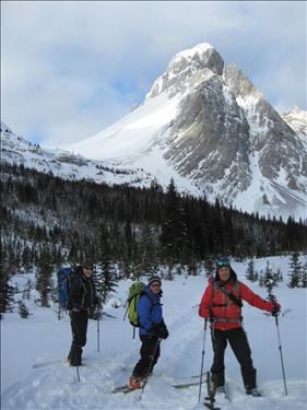 {256 Arn West}, {1456 Clif Pott} and {1168 John Gapp} below Burstall pass - Mount Birdwood in the background