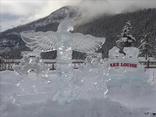 Ice sculpture