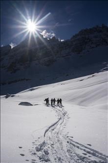 Regrouping after turns near Katherine Lake.