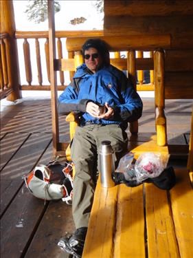 {1835 ev j} enjoys lunch at Sundance Lodge in Banff Park