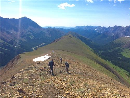 Leaving the North Summit of Highwood Ridge with the South Summit in the distance and the lower part of Paradise Valley on the right