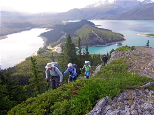 Ramblers ascend trail to Mt. Indefatigable outlier: David, Alda, Ulrike, Simon Ramblers ascend trail to Mt. Indefatigable outlier: David, Alda, Ulrike, Simon