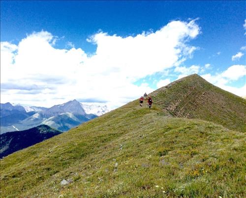 Continuing up the ridge