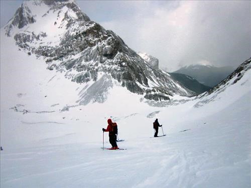 Traversing to a wind blown Smuts pass