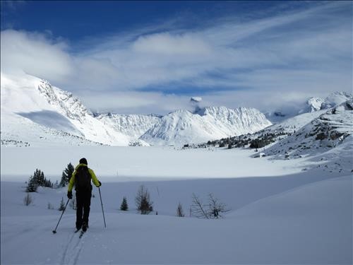 Damian descending From Boulder Pass down to Ptarmigan Lake