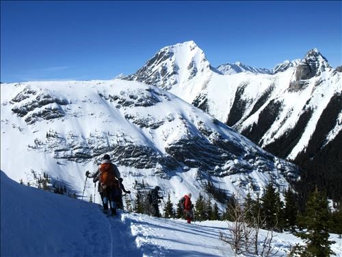 Superb views heading down the ridge