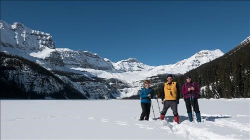 Jennifer, Cornelis and Teresa on Boom Lake (1895m)