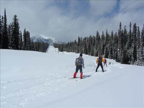 Heading down Hydroline from Elk Pass 