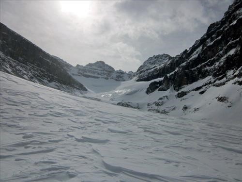Ice across much of the upper valley - really lousy skiing.