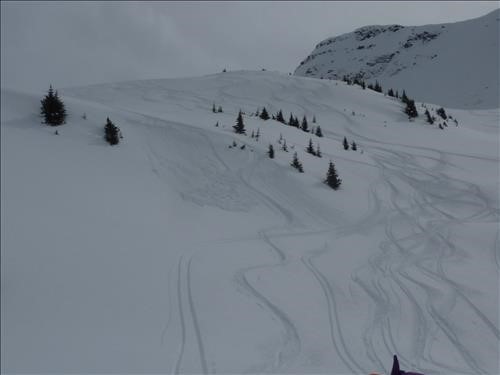 {1963 Carol Guthrie} Some great turns up on Miners. There was a small slide from a wee cornice