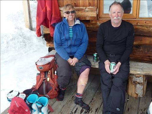 {1963 Carol Guthrie} Kim and Roy had a crash up on Miners. Kim took the worst of it. Nothing a beer couldn't fix though