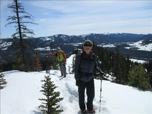 Nancy and Arnold heading along the upper ridge