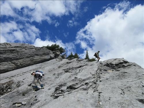 Heading down the ridge on Doorjam Mountain