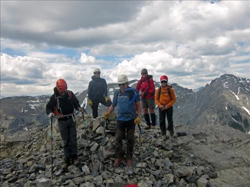 Summit gap peak {1835 ev jo}, {1288 Bri Pi}, {906 c vo}, {2024 mic Bru} and {1154 Jac Buc}