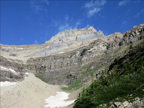 Mount Niblock from the valley behind Lake Agnes