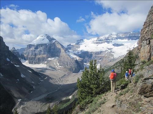 on the trail to Devils Thumb
