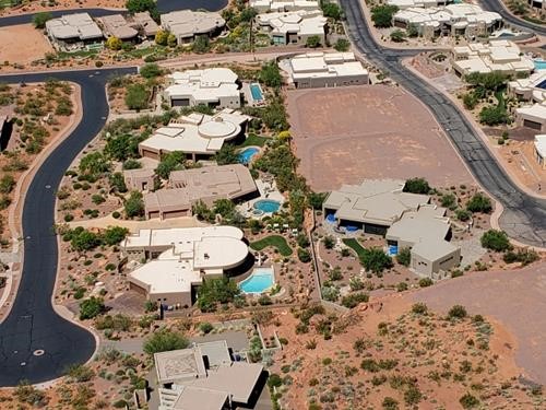 Posh new gated communities in the St. George suburbs below