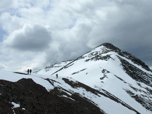 Not much snow on the upper ridge of Opal
