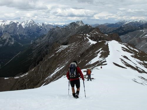 Heading back down the ridge to the Hump