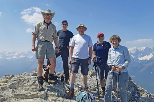 Garry, Bruce, Carl, Barb, Gary an Barb on the summit of Wasootch Peak 