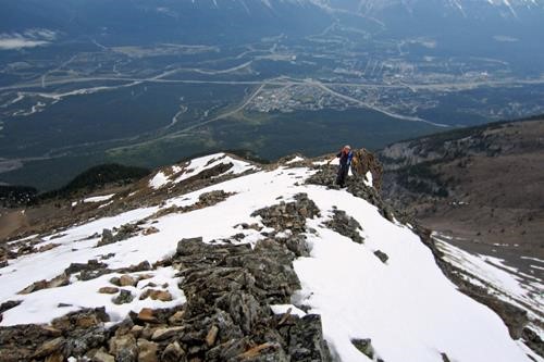 {906 C vo} on the final summit ridge of Grotto - not much snow.