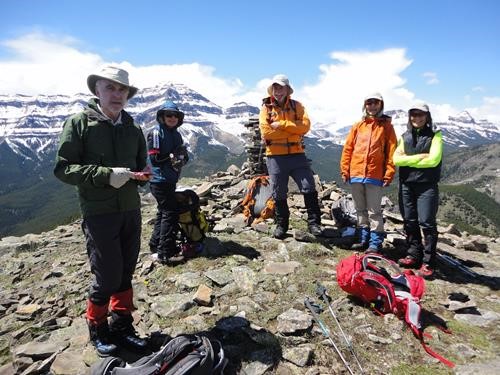 Mt.Ware summit: {607 da gan}, {976 je pr}, {532 jo du}, {168 si gal}, {428 al sig}
