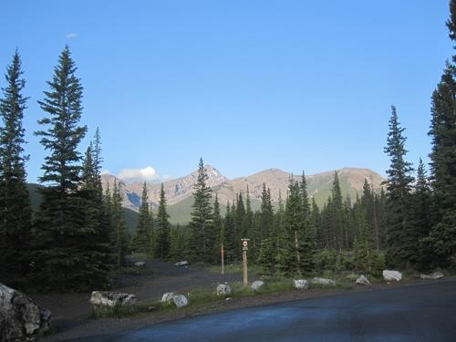 Mount Glasgow under blue skies (photo courtesy Ulli)