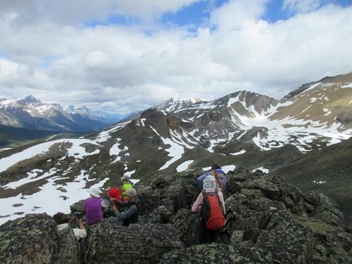 Sitting among the quartzite blocks at the top of subpeak 2