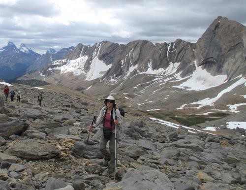 Katrin and the group heading towards the Pinnacle