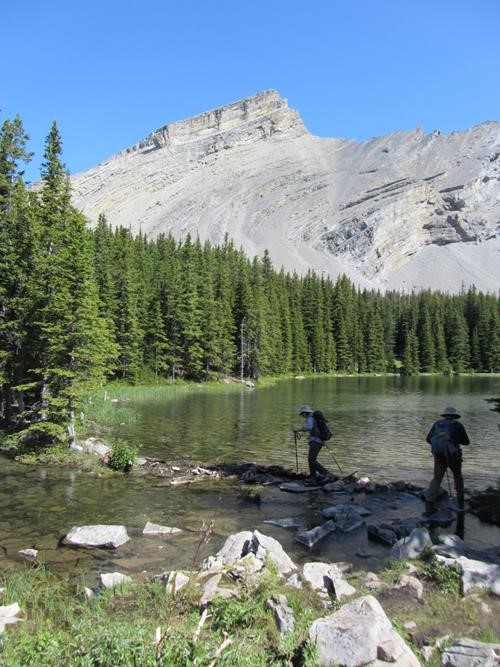 Crossing the outflow of Lower Picklejar Lake