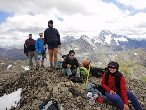 Snow Peak summit: {1953 ba pea}, {2030 in r}, {1189 ja has}, hidden, {1284 y i}, {841 co rit}