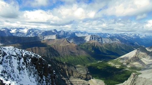 Looking NW towards Highwood Pass parking lot