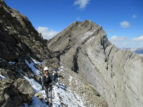 Traversing back to the South summit of Storm