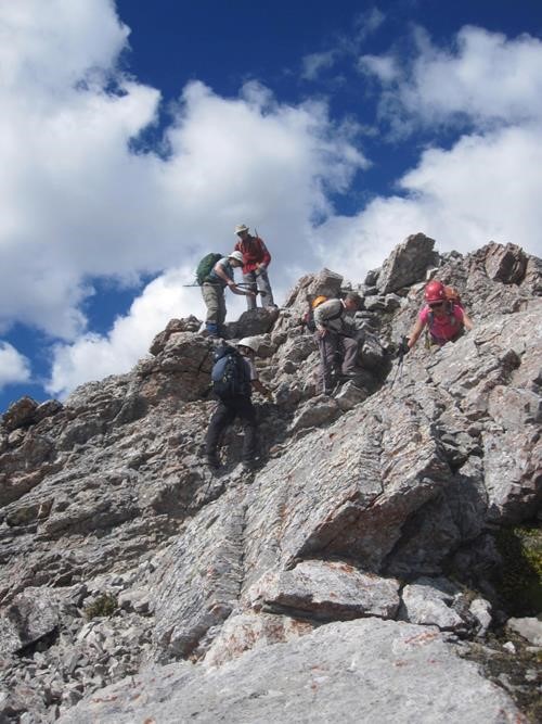 Careful downclimbing (photo {1701 u m})