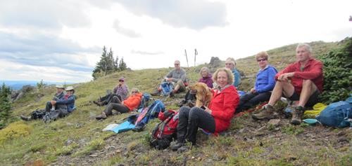 Nicely sheltered from the wind for lunch below the summit of Bull Creek Hills