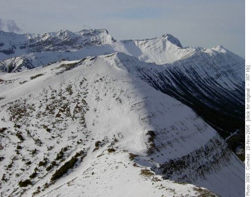Wind Slabs on lower Mt Lipsett Summit (2500m grid462019NAD83)