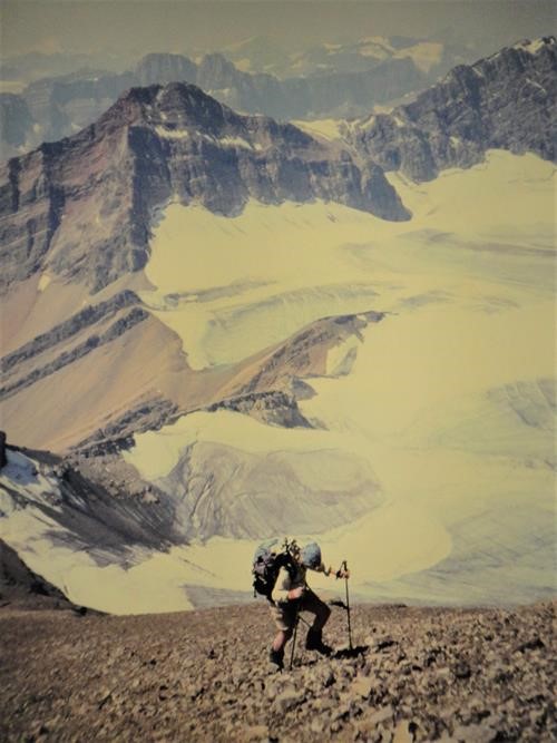 {172 ch g} trudges up the final slopes of Mt. Willingdon
