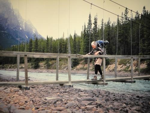 {314 gail desmoulins} crosses the Athabasca River enroute to Fortress Lake