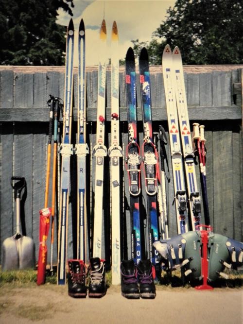 Ski gear belonging to {212 d mu} in July 2004