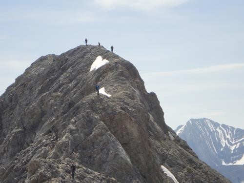 Ramblers high on the ridge approaching Mt Indefatigable south