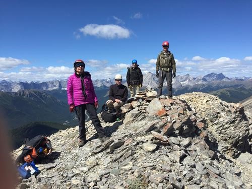 {976 je pr}, {1700 r wi}, Vlad, and {1501 br ram} at Limestone Ridge summit