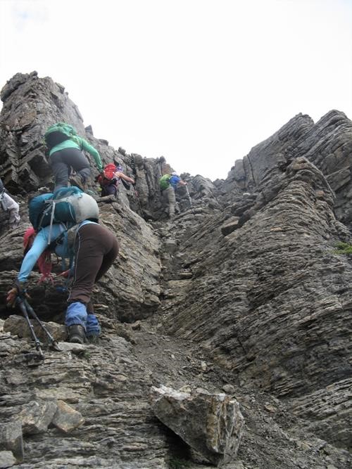 Break on the cliffs guarding Noseeum lake