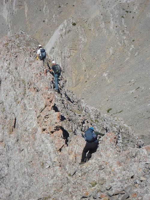 Going over the narrow fin (photo courtesy David)