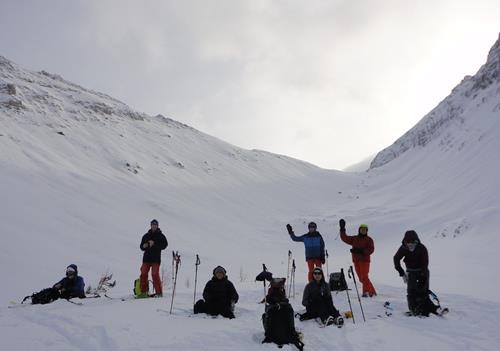 Ramblers enjoy lunch below the Piggy Plus/Burstall col (-12c)